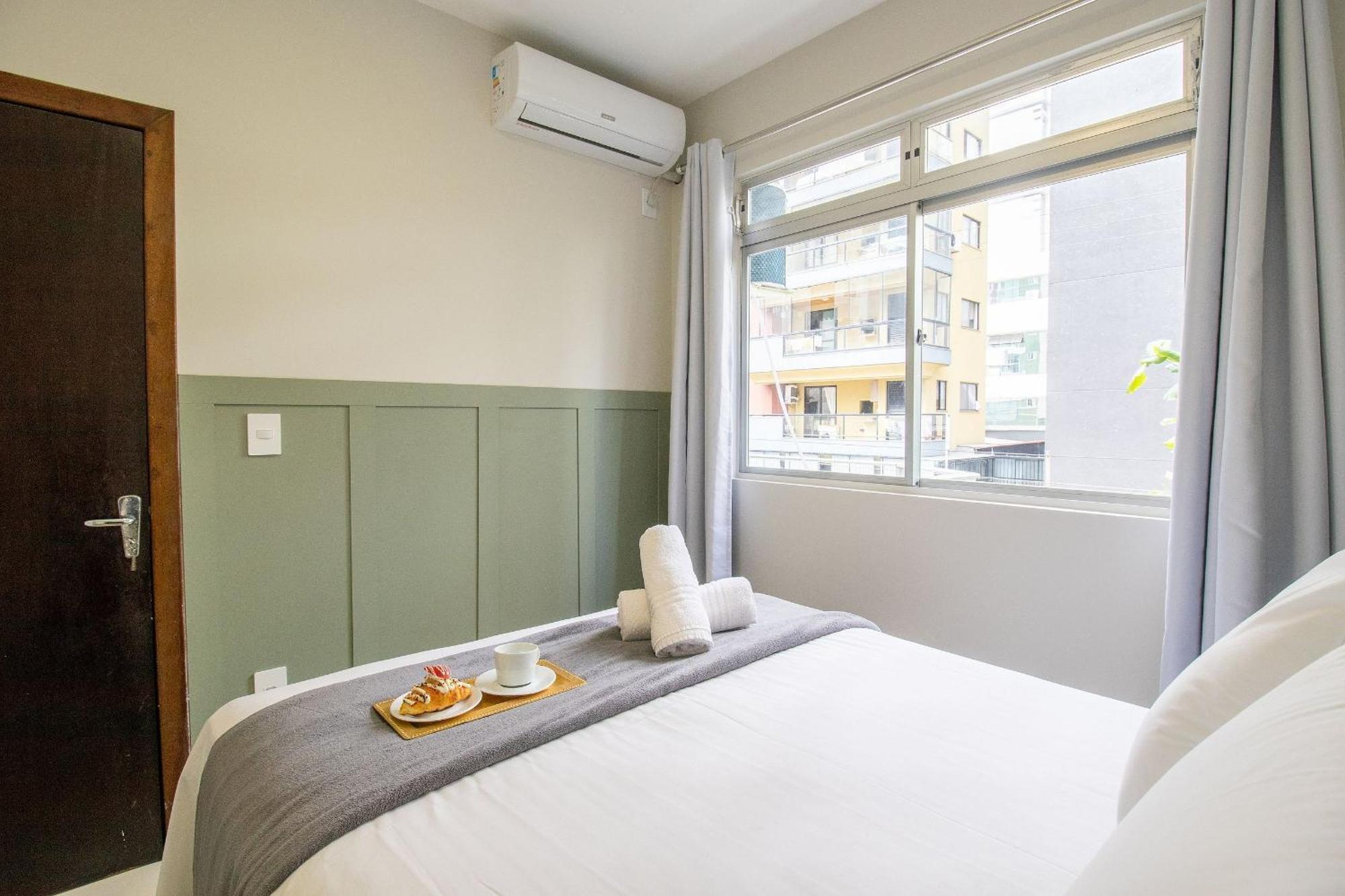 Joa31 - 2 Dorm Climatizados, Garagem, Tv Smart Balneario Camboriu